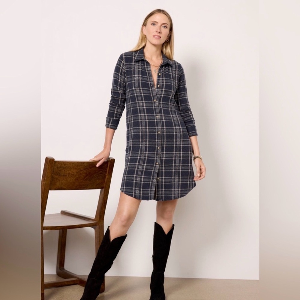 FAHERTY Legend Navy Plaid Flannel Shirt Sweater Dress - Small
